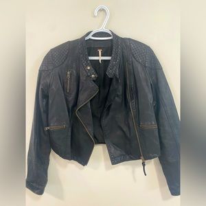 Women’s leather jacket!